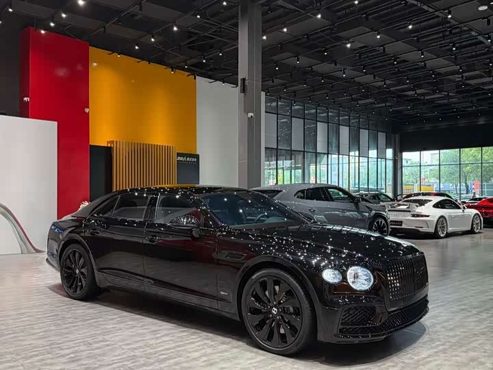 Bentley Flying Spur Hybrid, 2023 — купить в Тамбове под ключ