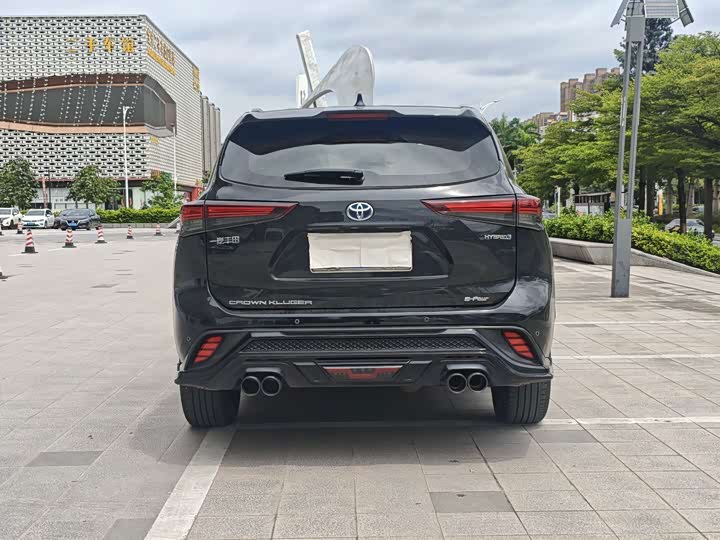 Toyota Crown Kluger, 2023 — фото 3 из 9
