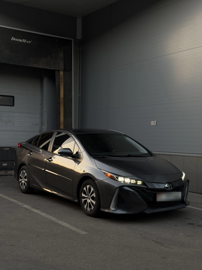 Toyota Prius, 2021