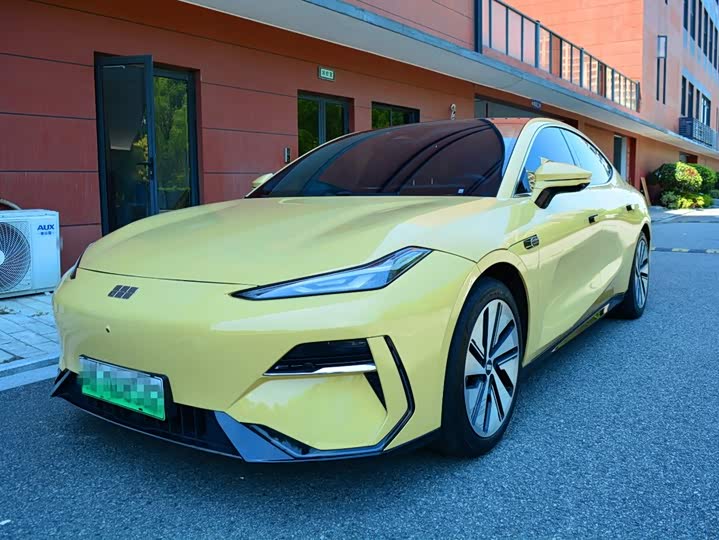 Geely Galaxy E8, 2024 — купить в Воронеже под ключ