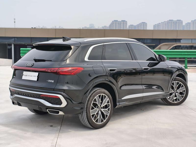 Audi Q5L, 2025 — фото 5 из 12