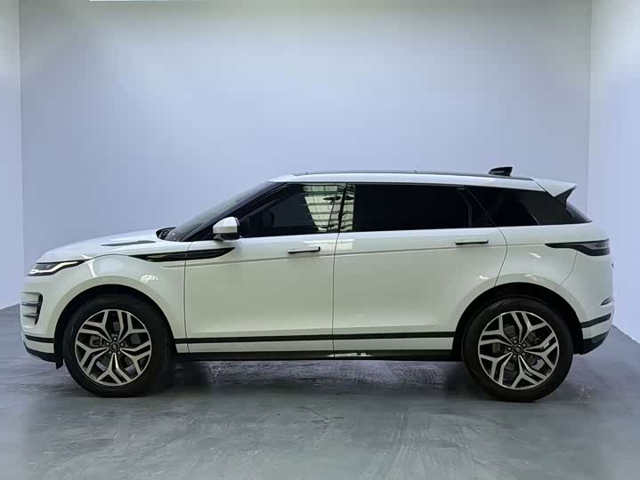 Land Rover Range Rover Evoque L, 2023 — фото 3 из 9