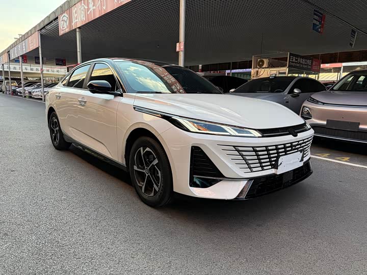 Changan Eado Plus, 2025 — фото 3 из 9