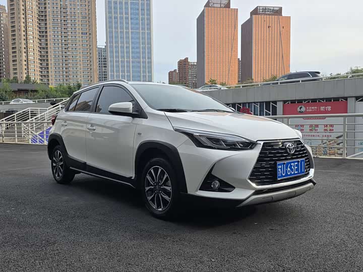 Toyota Yaris L Hatchback, 2022 — фото 3 из 9