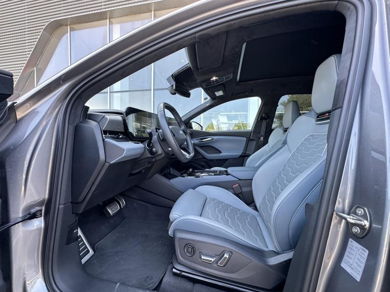 Audi Q6L e-tron, 2025 — фото 9 из 12