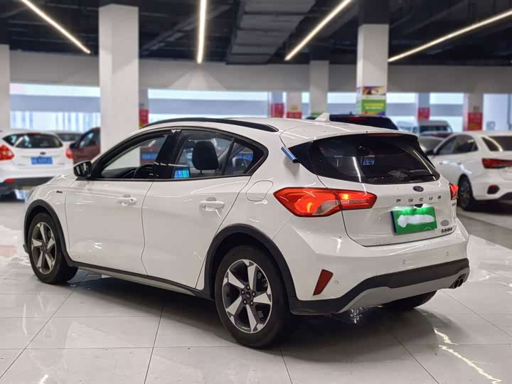 Ford Focus Active, 2021 — фото 6 из 9