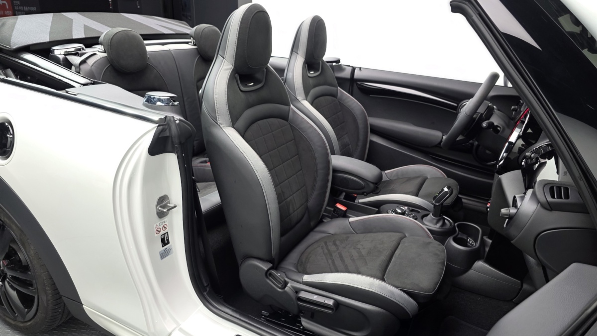 Mini Cooper Convertible, 2024 — фото 11 из 12