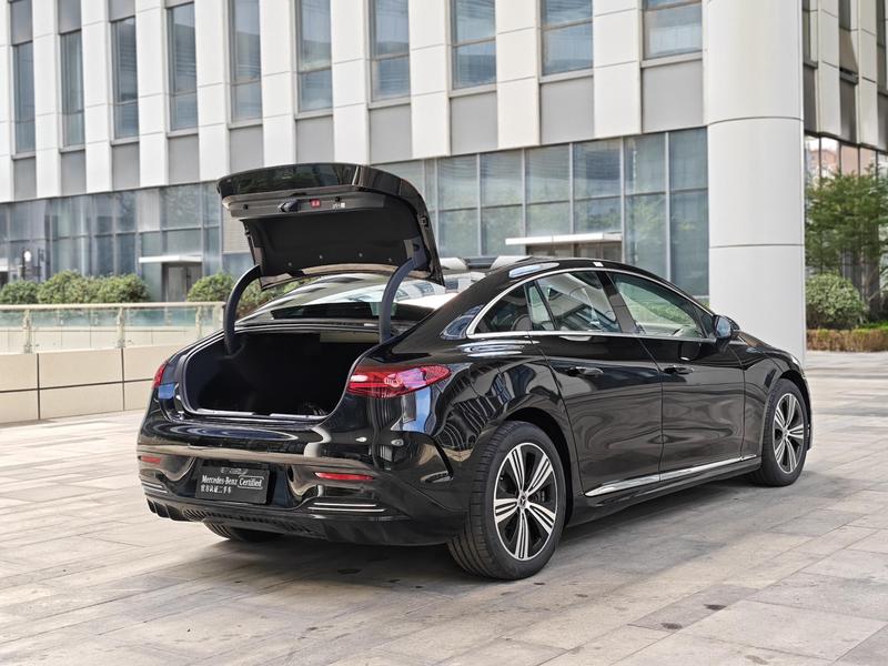 Mercedes-Benz EQE, 2025 — фото 7 из 12