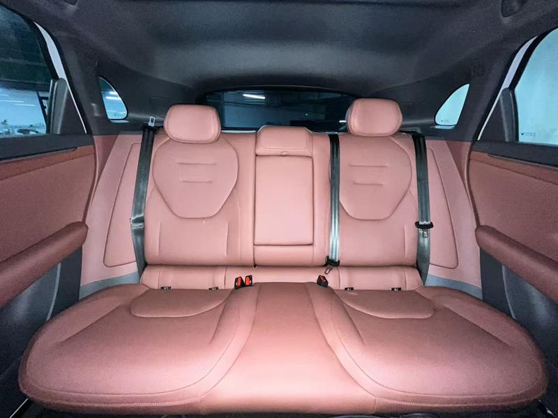 BAIC Arcfox Alpha T5, 2026 — фото 10 из 12