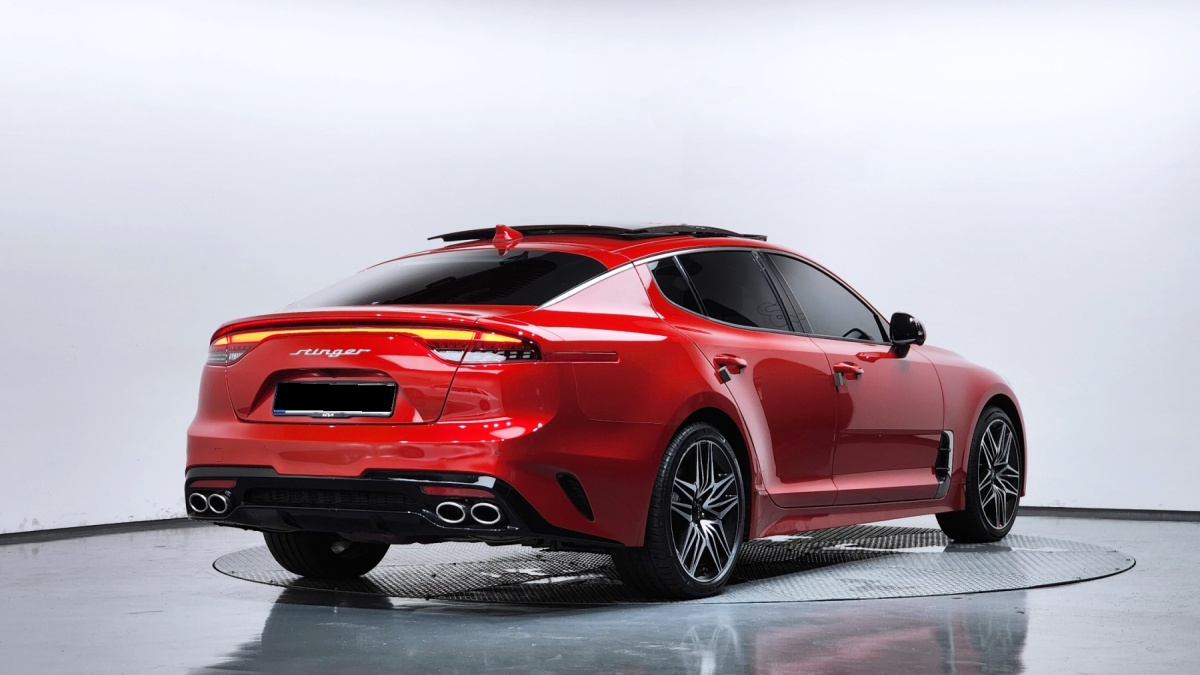 Kia Stinger, 2022 — фото 2 из 12