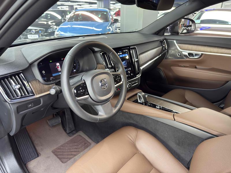 Volvo V90, 2023 — фото 6 из 12