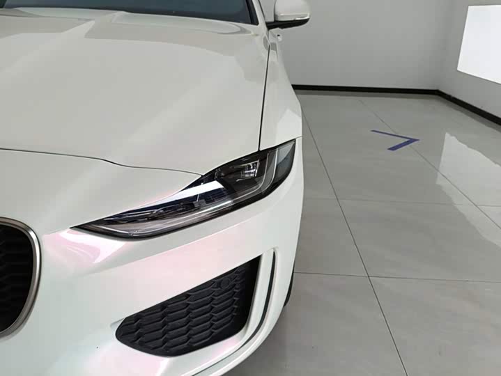 Jaguar XE L, 2024 — фото 5 из 9