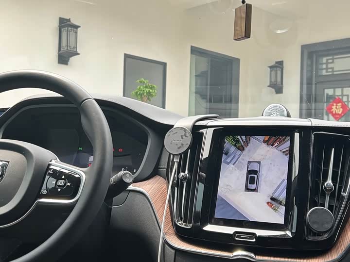 Volvo XC60, 2024 — фото 5 из 5