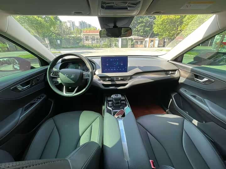Hongqi E-QM5, 2022 — фото 4 из 9