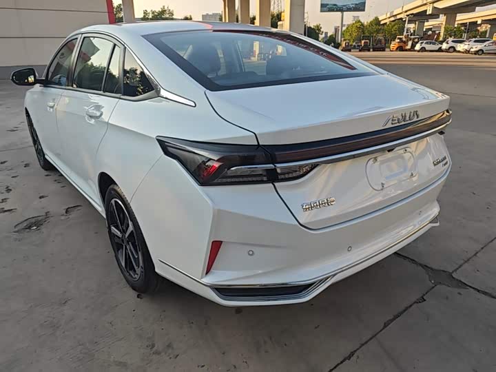 Dongfeng Aeolus Yixuan Max, 2023 — фото 5 из 9