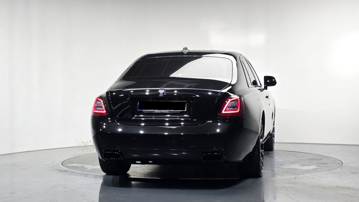 Rolls-Royce Ghost, 2022 — фото 4 из 12