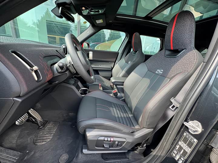 Mini Countryman JCW, 2025 — фото 6 из 9