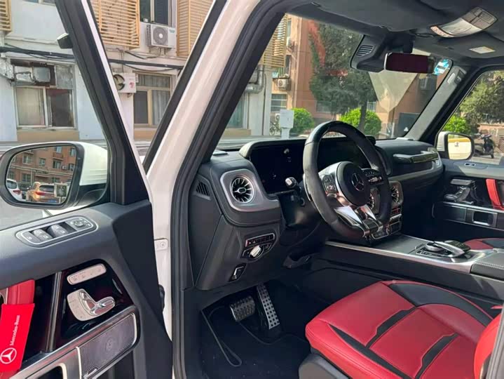Mercedes-Benz G-Class AMG, 2025 — фото 8 из 9