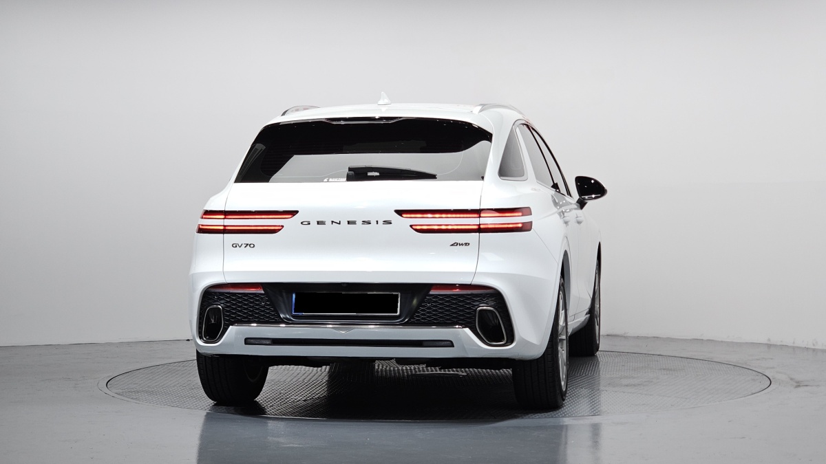 Genesis GV70, 2024 — фото 4 из 12