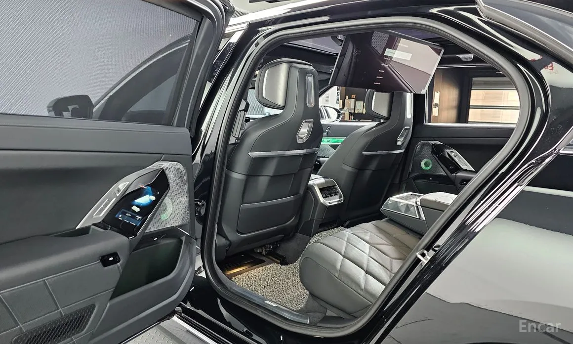 BMW 7 Series, 2023 — фото 12 из 12