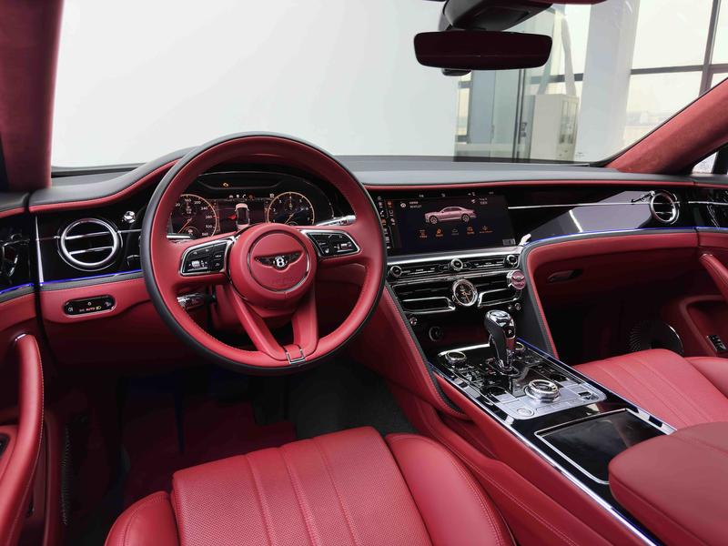 Bentley Flying Spur, 2023 — фото 8 из 12