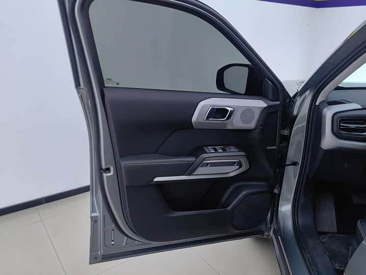 BYD FangChengBao Titanium 3 (Tai 3), 2025 — фото 7 из 9