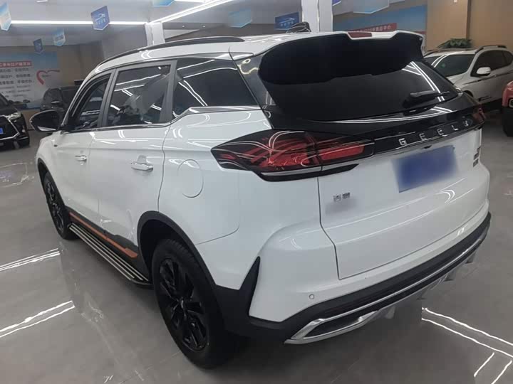 Geely Atlas, 2022 — фото 5 из 9
