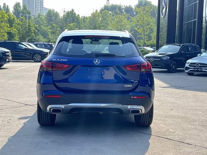Mercedes-Benz GLA-Class, 2023 — фото 4 из 9