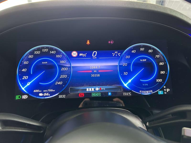 Mercedes-Benz EQS, 2023 — фото 7 из 10