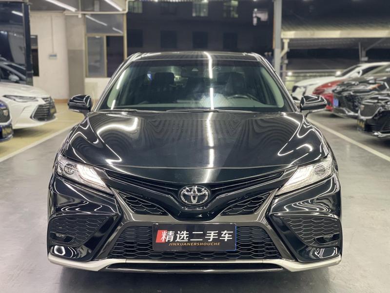 Toyota Camry, 2022 — фото 2 из 12