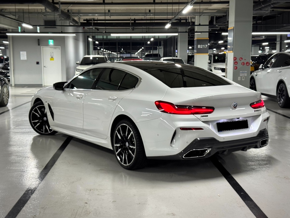 BMW 8 Series, 2022 — фото 2 из 12