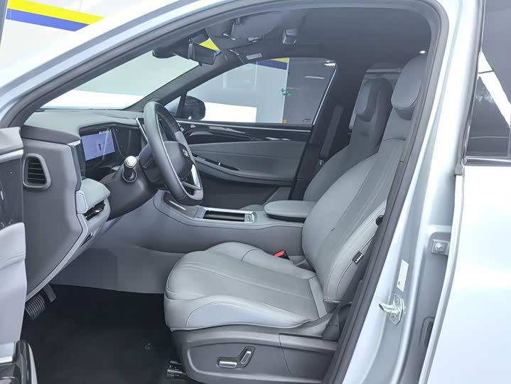 Geely Galaxy L7, 2025 — фото 9 из 9