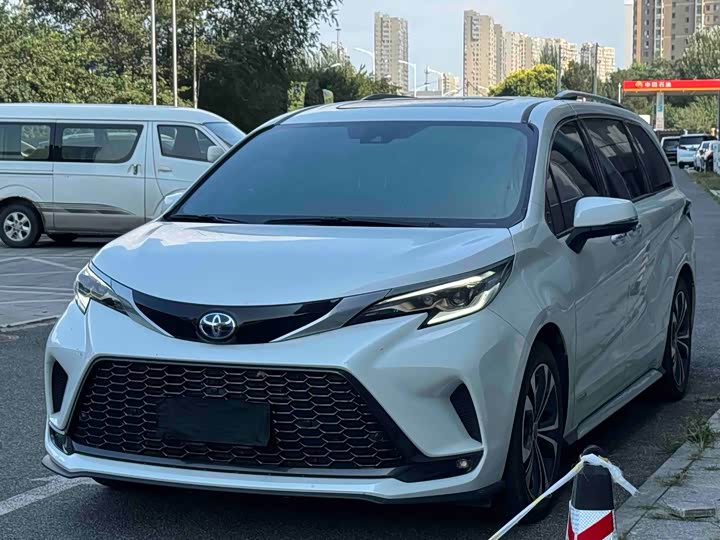 Toyota Granvia, 2023 — фото 3 из 9