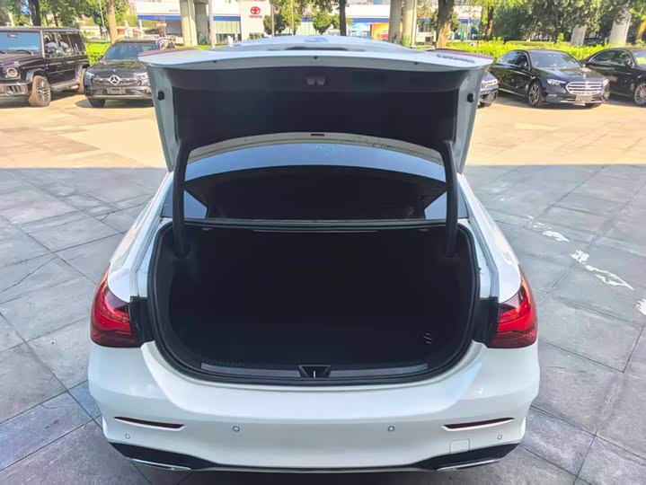 Mercedes-Benz A-Class, 2023 — фото 9 из 9