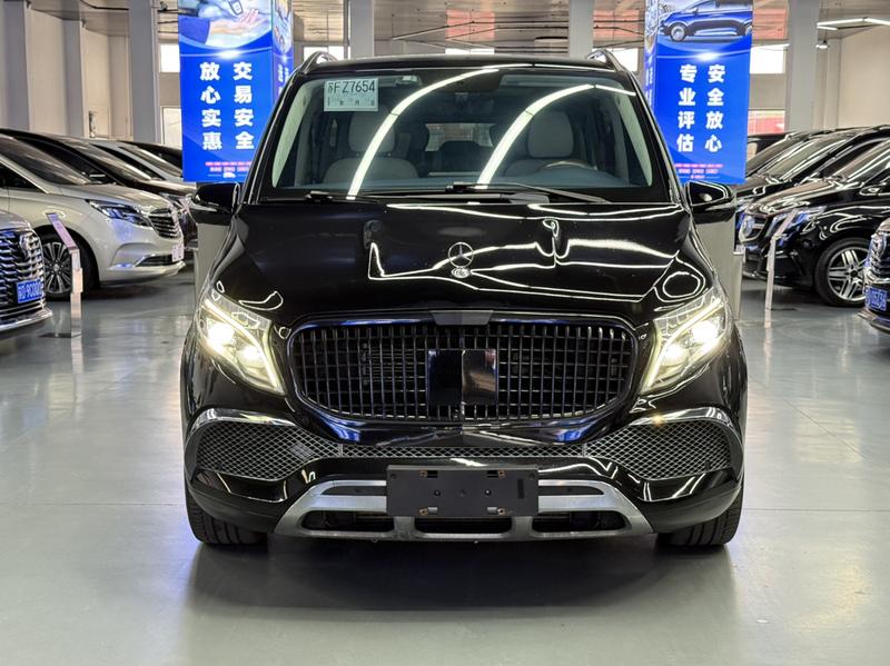 Mercedes-Benz V-Class, 2022 — фото 2 из 9