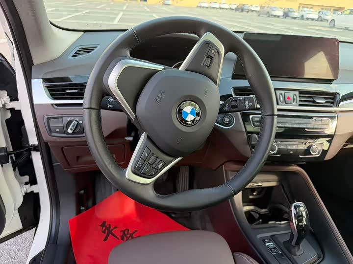 BMW X1, 2022 — фото 9 из 9