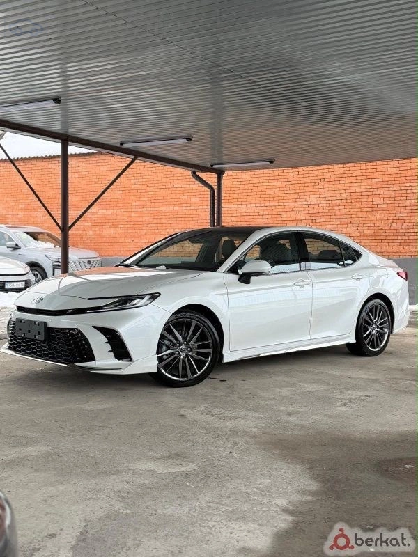 Toyota Camry, 2026