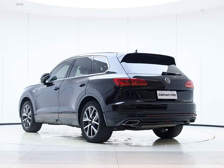 Volkswagen Touareg, 2024 — фото 4 из 9