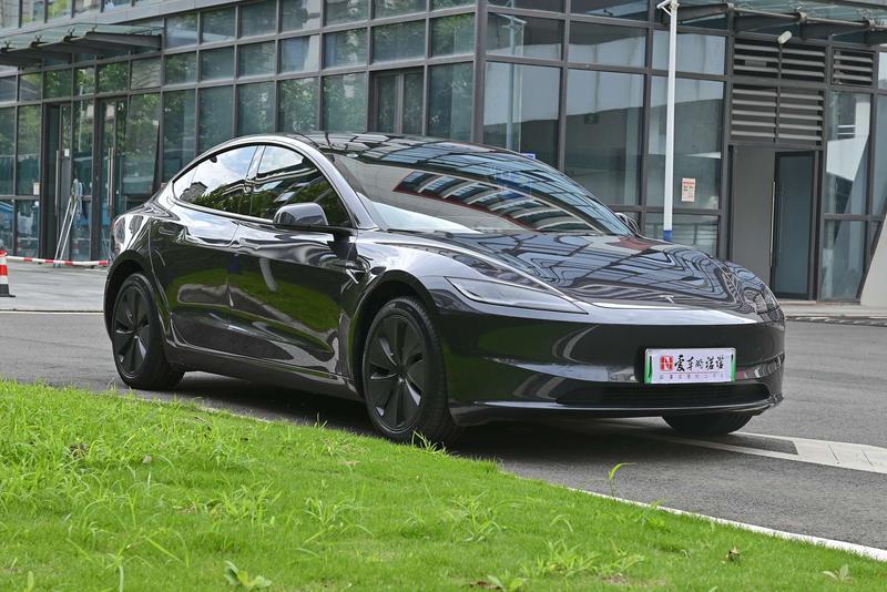 Tesla Model 3, 2024 — фото 3 из 12