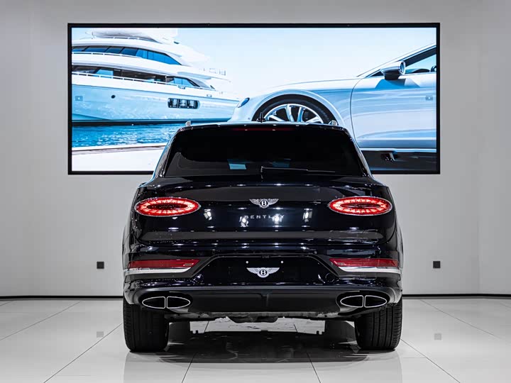 Bentley Bentayga, 2022 — фото 5 из 9