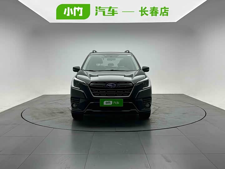 Subaru Forester, 2022 — фото 2 из 9