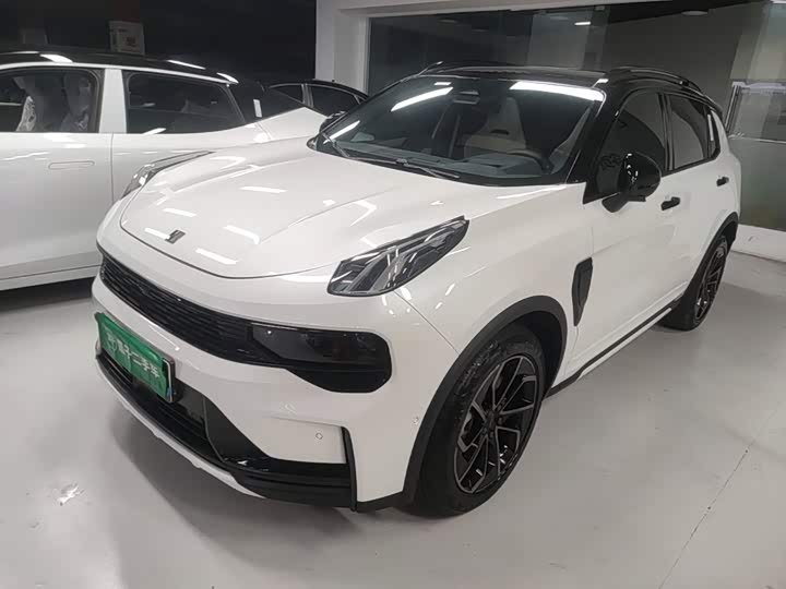 Lynk & Co 01 EM-P Hybrid, 2022 — купить в Самаре под ключ