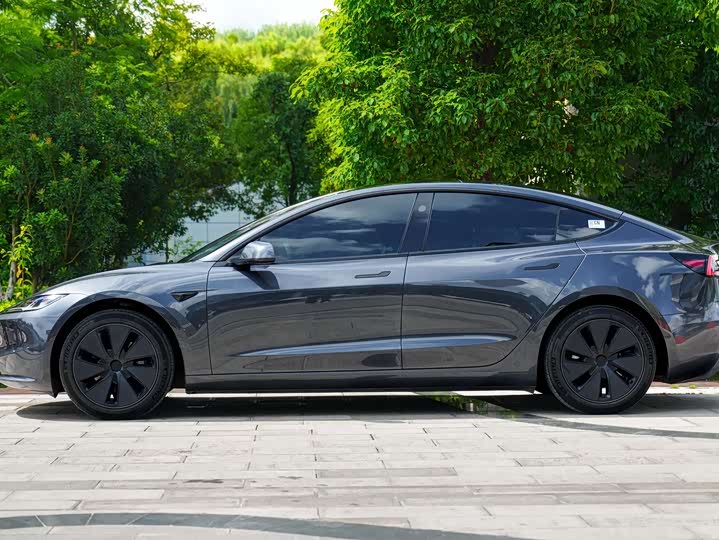 Tesla Model 3, 2024 — фото 5 из 9