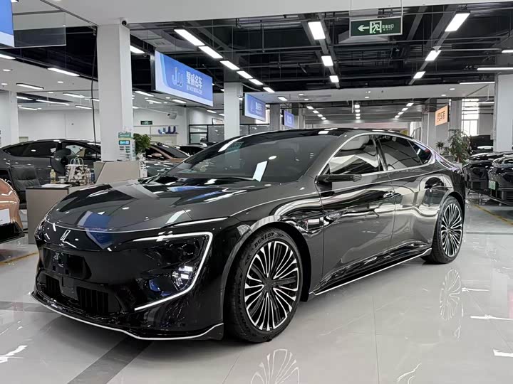 Avatr 12, 2025 — купить в Саратове под ключ