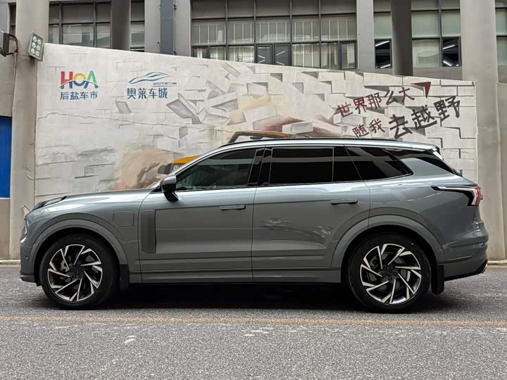 Lynk & Co 09 EM-P Hybrid, 2022 — фото 3 из 9