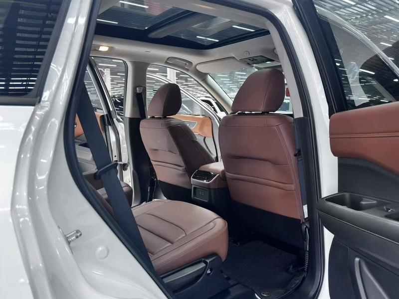 Nissan Pathfinder, 2024 — фото 8 из 9
