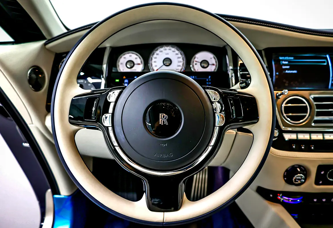Rolls-Royce Wraith, 2023 — фото 8 из 10