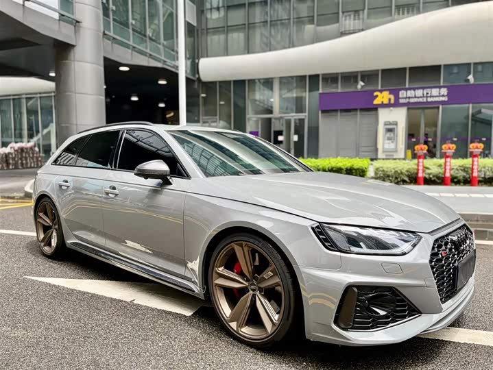 Audi RS 4, 2021 — фото 3 из 9