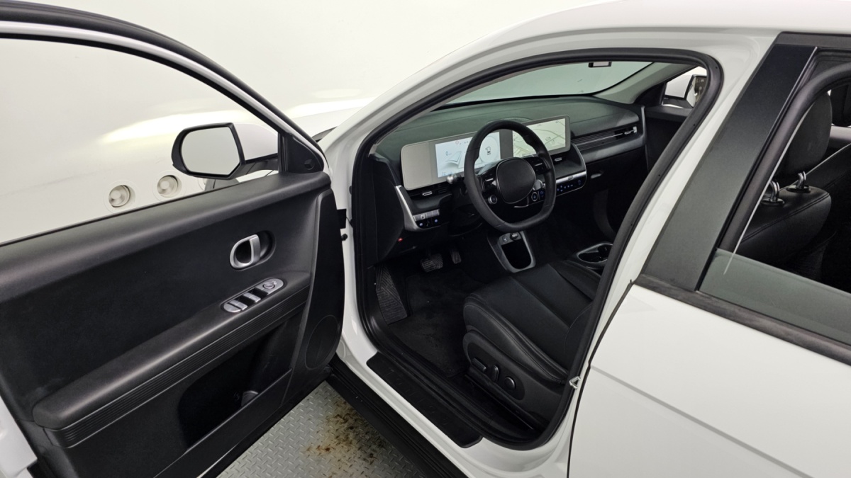 Hyundai Ioniq 5, 2023 — фото 9 из 12