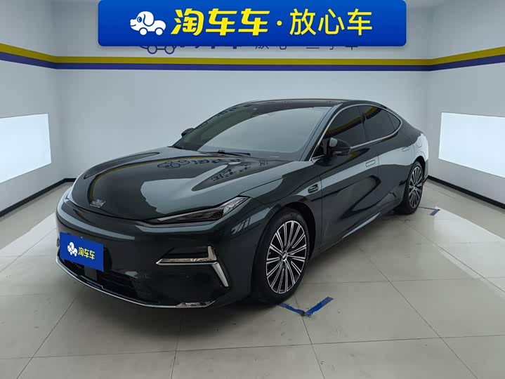 Geely Galaxy Starshine 8 EM-i, 2025 — купить в Москве под ключ